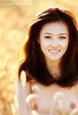 活泼可爱国模美少女乐杉的大胆裸露写真-相约中国