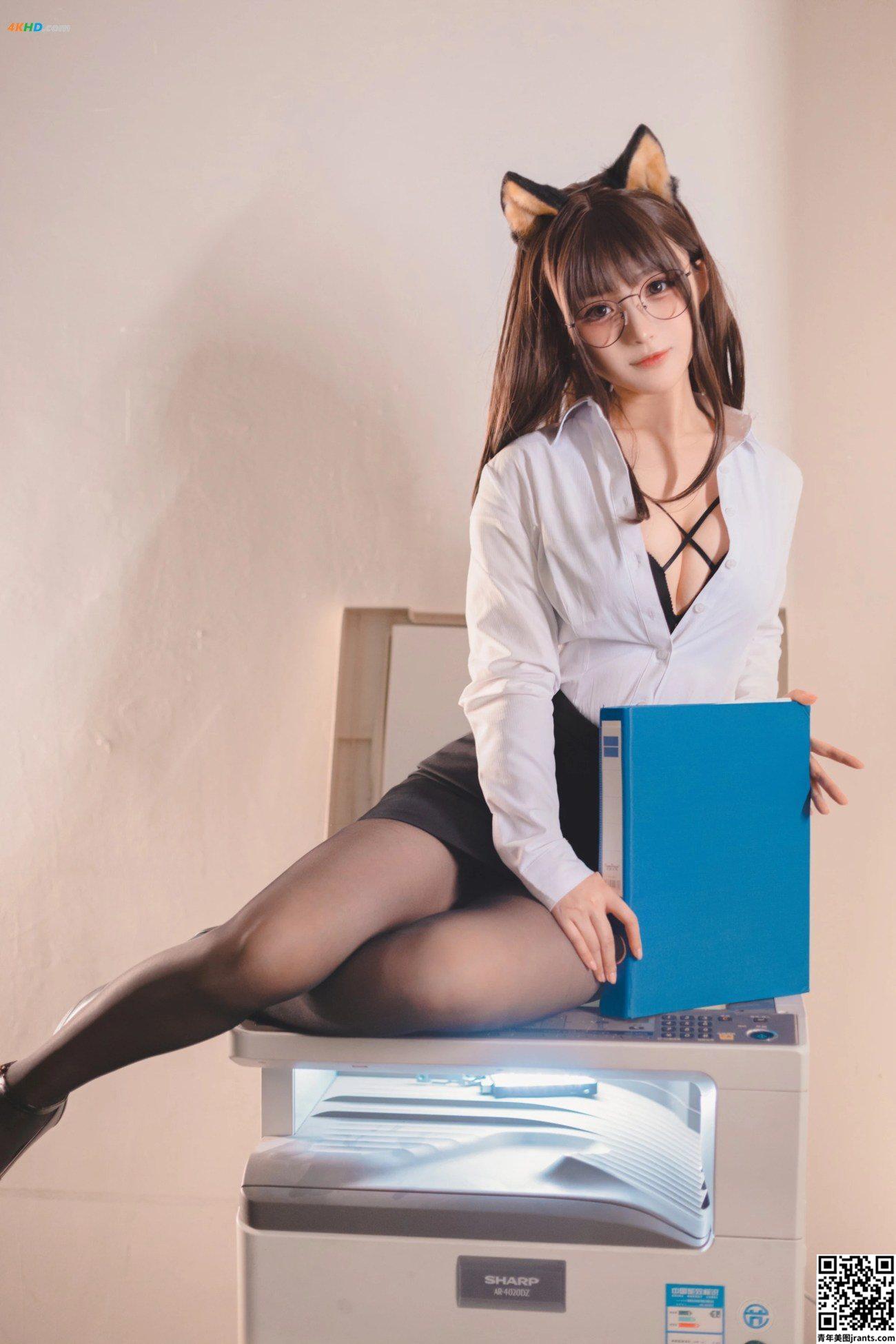 Sakurai Nene – Office Lady