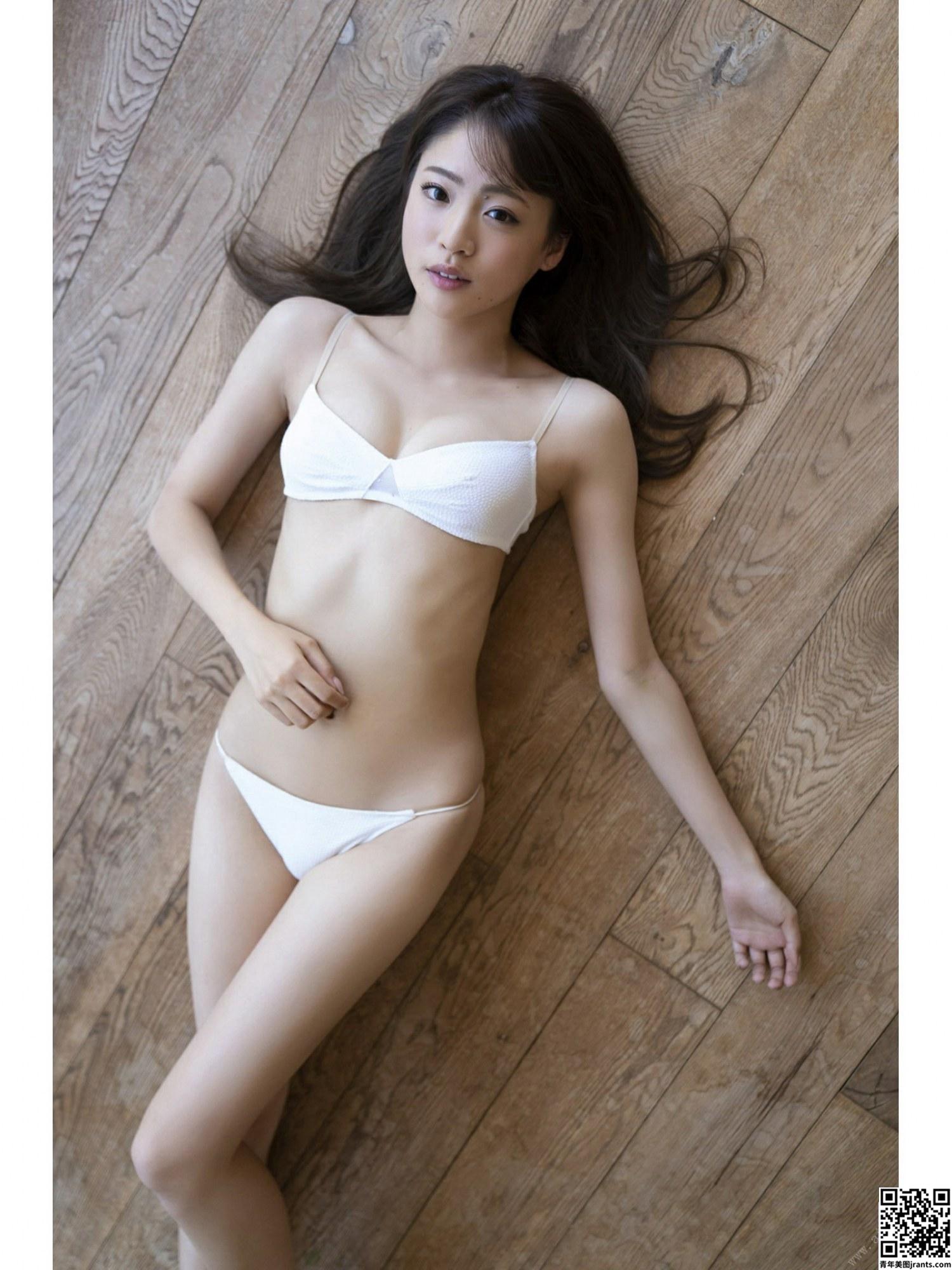 Yuumi Shida 志田友美 &#8211; Beautiful leg angel dreams 美脚天使は梦をみる