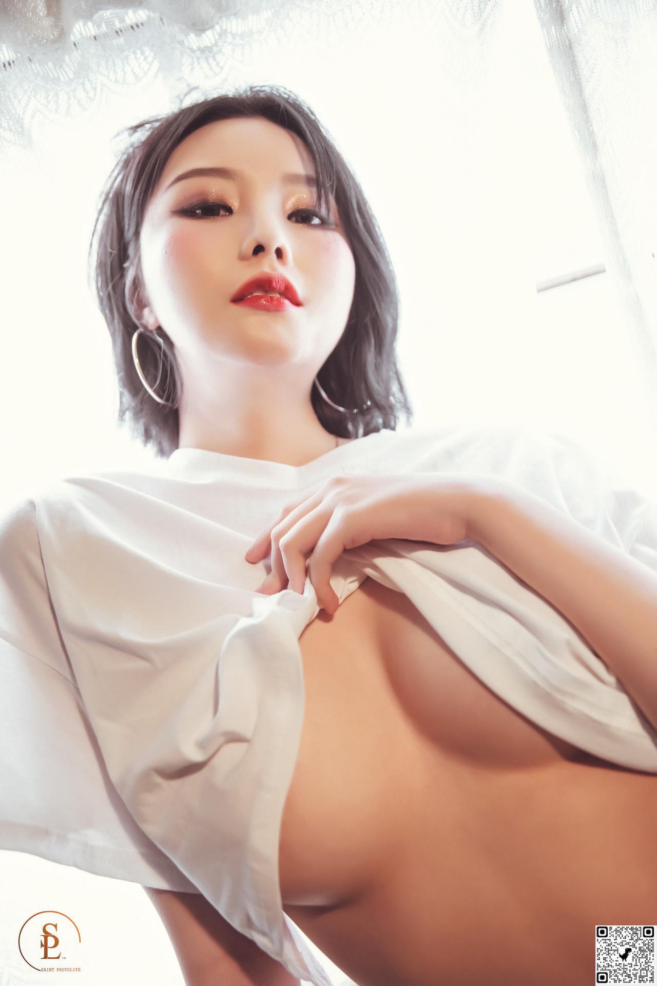 [Yuna] 韩国美人火辣翘臀太诱惑
