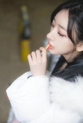 Pure Media-流连在韩国小吃店宽衣解带媚态毕露的女刘伶 – Dohee (41P)