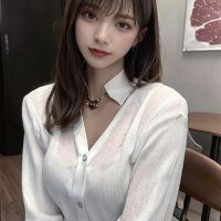 AI生成美女~韩 国两代美女PK：OL VS. JK