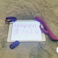 人妻飢渴難耐…喜歡玩具 (17P)