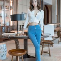 身材高挑火辣上海極品平面美模大膽撩人寫真集 – 文芮 (64P)