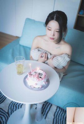 韓國美女 Yeha 生日會Cream Pie (41P)