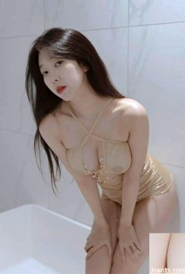 韓國美女 Shanny 浴室裡濕身誘惑 (32P)
