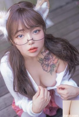 韓國美女 Jelly 狐耳 雙馬尾 (67P)