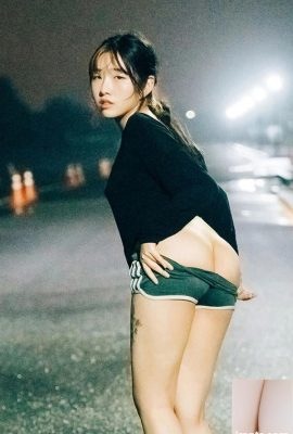 韓國美女 SonSon 深夜街頭露出 (36P)