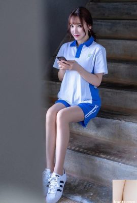 學生妹周于希偷玩手機遭尹菲老師調教 (49P)