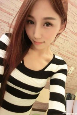 白皙氣質人妻~Vivi Lien~ (28P)