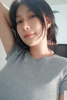 HOT!!網甜颜巨乳港女 wingfaxxk3268