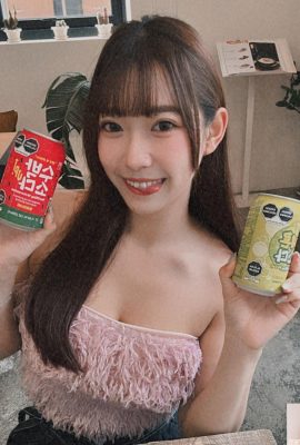 網美「?[箿唸A飽滿乳力狂炸 畫面看了凍末條 (10P)