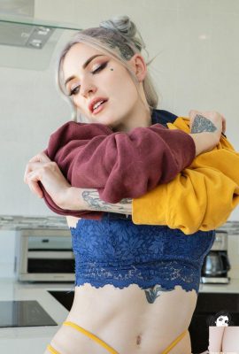 [Suicide Girls] 2024 年 11 月 8 日 – 公牛 – Juicy [49P]