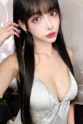細腰爆乳「子筠NINA」女王般的氣質(21P)