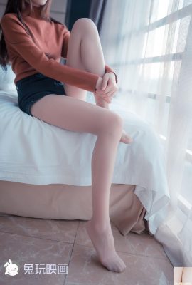[兔玩映畫] – 若隱若現的小腳 (49P)