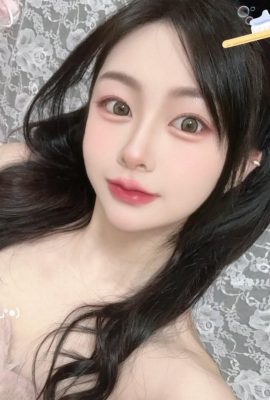 仙女下凡「貝?[z」酥胸微露 好曲線 (23P)