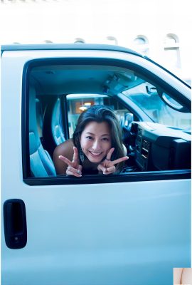 [杉本有美] 渾圓乳球呼之欲出 逆天好身材 (32P)