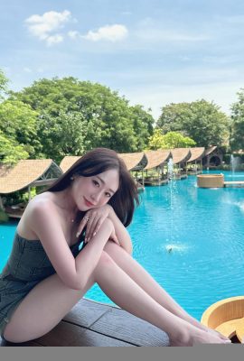 氣質笑容「芯語」完美曲線 不自覺讓人深陷 (20P)