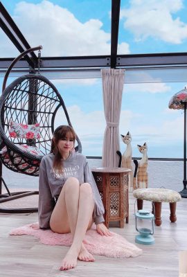 「妤妤」白皙Body超吸睛…..一不小心就淪陷 (21P)