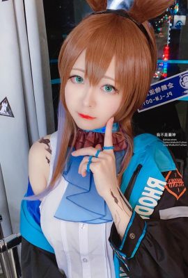 COS妹子Arty亞緹 – 自拍 [17P]