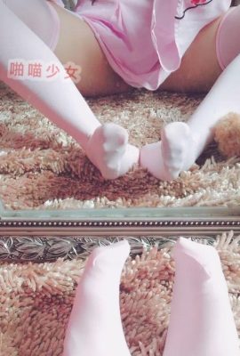 啪喵少女 – 色氣貓凜醬 (52P)