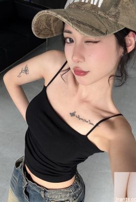 「珮瑜」凹凸曲線超誘惑 (10P)