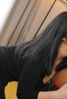 老奶牛大爆乳，這個婊子多少錢玩一次 (22P)