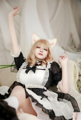 [網路收集] 阿雪雪 – 午後女仆 [95P]