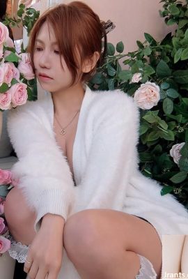 鄰家美女「 伊芙蝶」相當吸睛 (10P)
