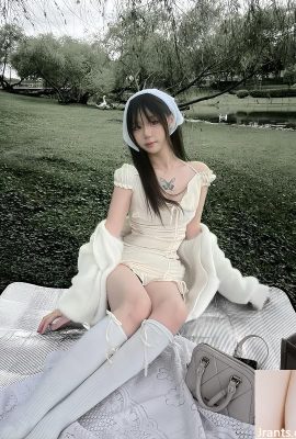 腰肢纖細柔軟「姍姍」讓人想壞壞 (10P)