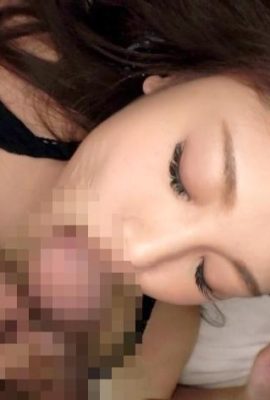 職業是護士，堅挺的奶頭和大屁股，揉搓大胸就會舒服的叫出聲的美女