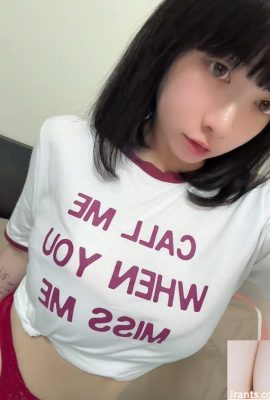 正妹「珮蒂」展現唯美身形 曲線吸睛誘惑 (10P)