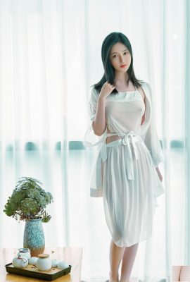 (國模人體) 年年《麼麼茶》 (44P)
