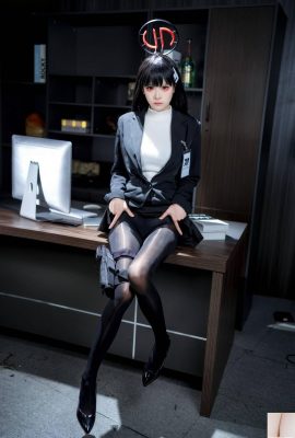 [網路收集] 福利少女 九柒喵 《 調月莉音 》VIP專屬全 [67P]