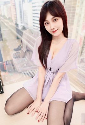 正妹「雪」氣質小清新一枚 極品美腿超白嫩 (10P)