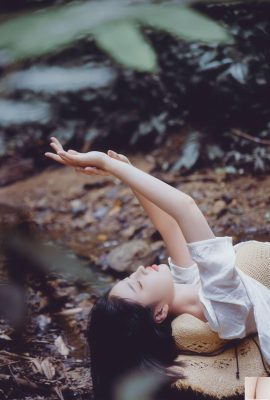 (國模人體) 年年《白露》 (43P)