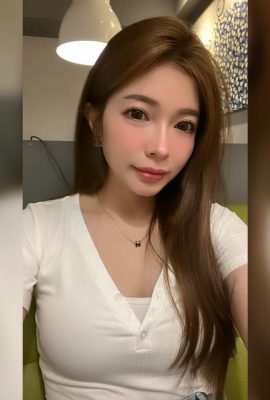 美乳小隻馬「薛如涵」傲人雙峰太驚人 (10P)