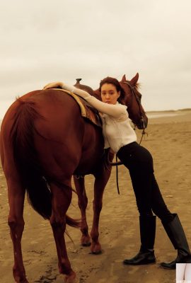 [トリンドル玲奈] 惹火深溝藏不住….火辣身材太誘人 (33P)