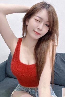 氣質美女「蛋黃」上帝視角好兇唷 誘惑力無極限 (10P)