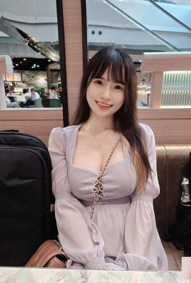 清新甜妹 「牛牛妹」深V超兇身材全露出 (10P)