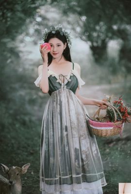 [國模人體] 年年《愛麗絲仙境》 (50P)