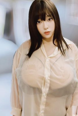 爆乳網紅「比比」快罩不住她的乳量 (10P)