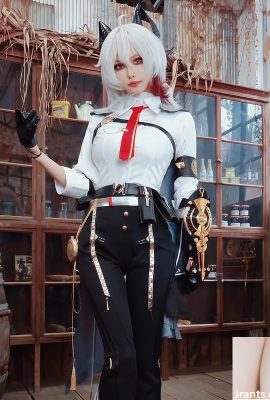 coser「餓小璇」凹凸有致…根本極品 (12P)