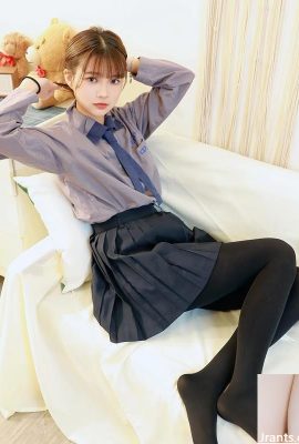 鄰家女孩「婕融」 大眼電力十足 (10P