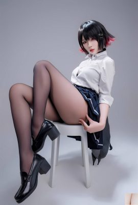 [網路收集] 福利少女 軒蕭學姐《 鯊魚妹大學生 》VIP專屬全 [102P]