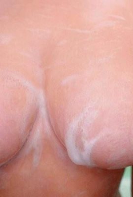 Wakana Hono：作為父母的Bath Time性日記，我用乳房和陰道陷入困境的弟弟…（21p）