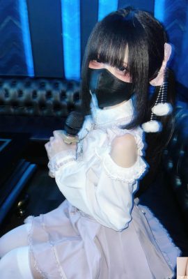 [網路收集] 紙悅Etsu ko – 與地雷係女子的ktv約會 [44P]