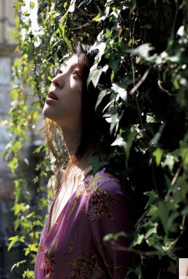 (祥子) 渾圓嫩乳大方展現 畫面太誘惑 (29P)