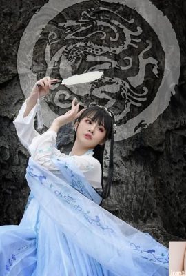 「卡比兔」有著難以言喻的極致身材 (10P)