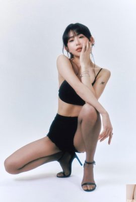 美乳女神「梓梓」豐滿驚人 滿滿的電力十足 (10P)